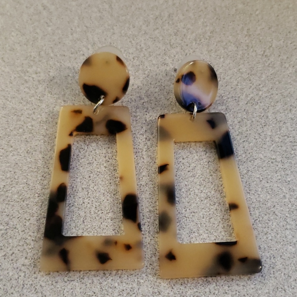 Acrylic dangle earrings